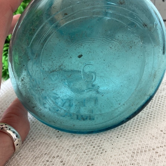 Vintage Ball “Perfect” Mason Sealer Jar in Aqua Blue. 1 Quart Size. No lid - Picture 5 of 6